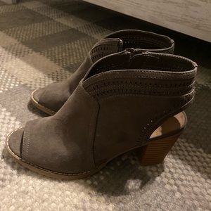 Womens Sonoma peep toe heels